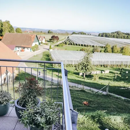 Bio Obst- & Ferienhof Stotz *